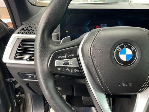 Used 2024 BMW X5 xDrive40i w/ Premium Package AWD/4WD image 11