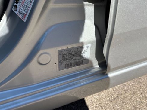 Used 2025 Nissan Versa SV FWD image 27