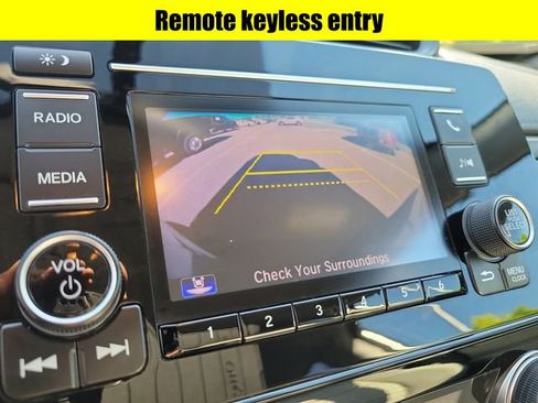 Used 2018 Honda CR-V LX image 15