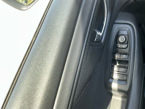 Used 2023 Subaru Outback Premium AWD/4WD image 18