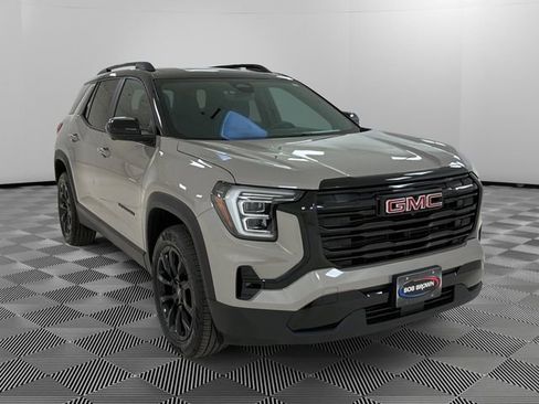 Certified 2025 GMC Terrain Elevation w/ Technology Package II AWD/4WD image 7
