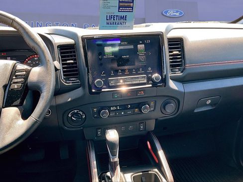 Used 2023 Nissan Frontier PRO-4X w/ Pro Convenience Package AWD/4WD image 10