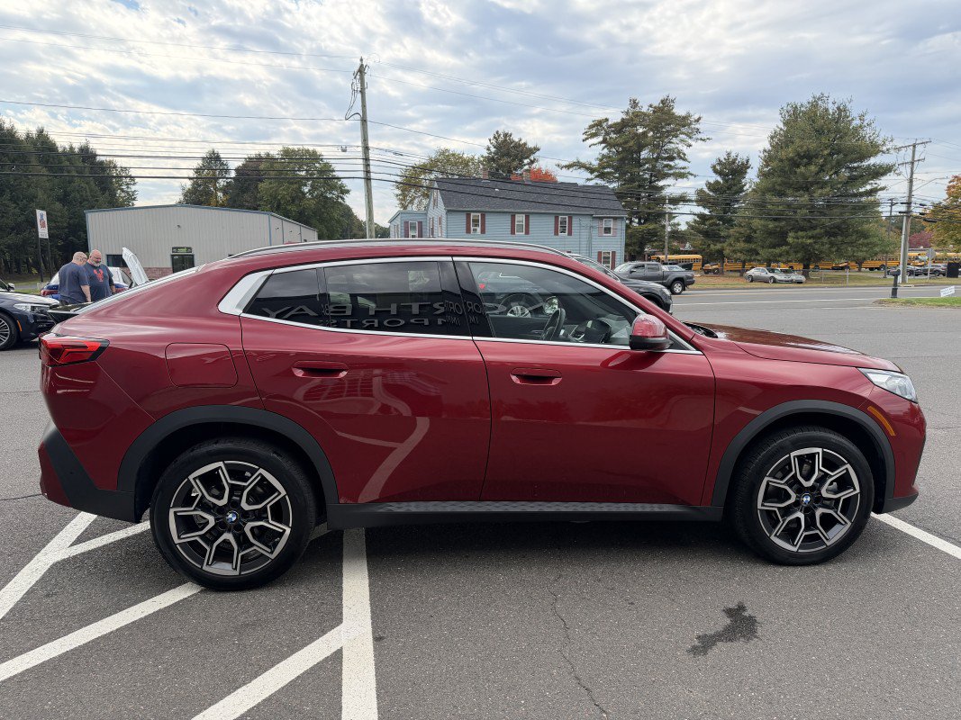Used 2025 BMW X2 xDrive28i w/ Premium Package AWD/4WD image 6