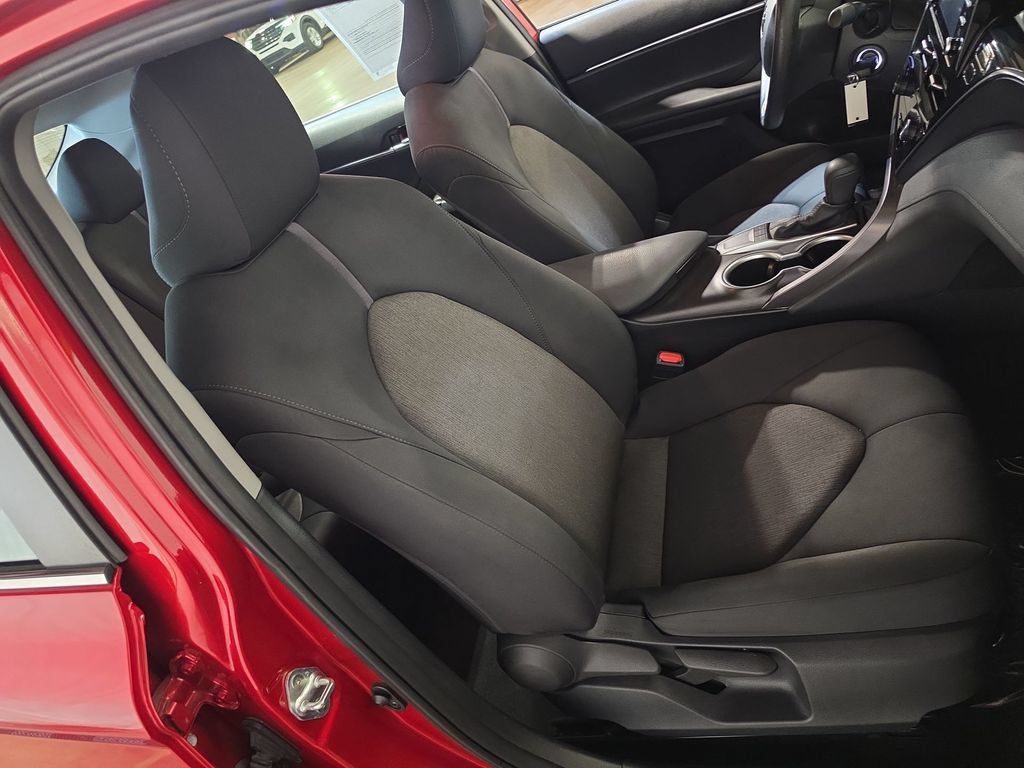 Used 2024 Toyota Camry LE FWD image 25