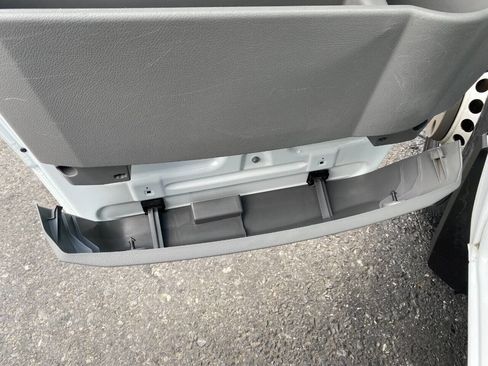 Used 2014 Mercedes-Benz Sprinter 3500 image 12