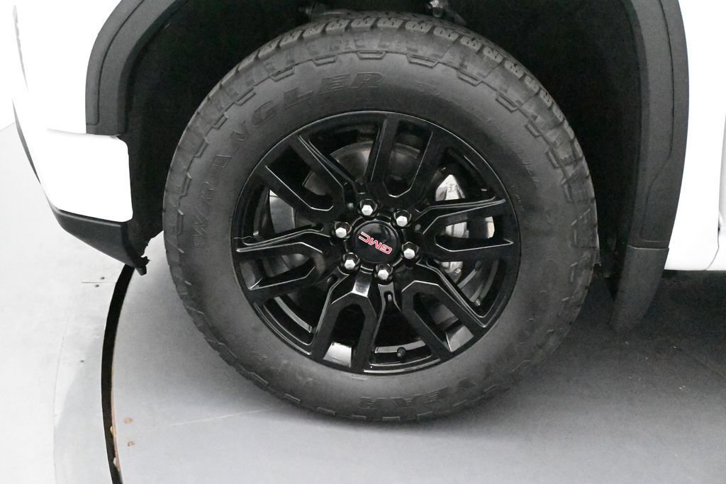 Used 2025 GMC Sierra 1500 Elevation AWD/4WD image 8