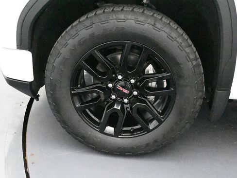 Used 2025 GMC Sierra 1500 Elevation AWD/4WD image 8
