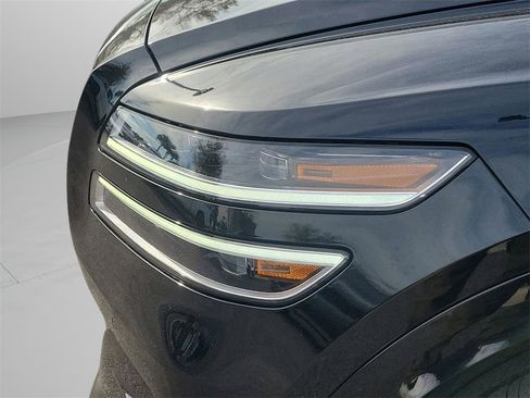 Used 2023 Genesis GV80 3.5T w/ Prestige Package image 9