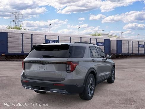 New 2026 Ford Explorer Active AWD/4WD image 8