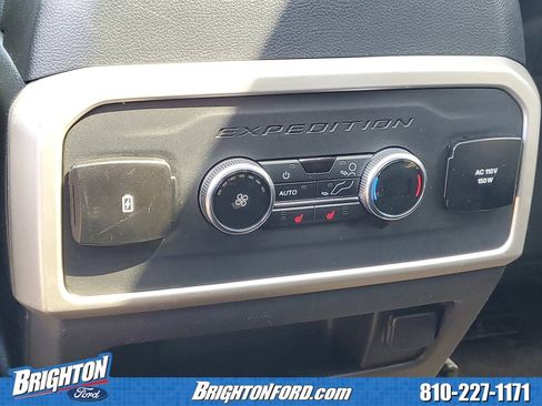Used 2022 Ford Expedition Limited AWD/4WD image 14