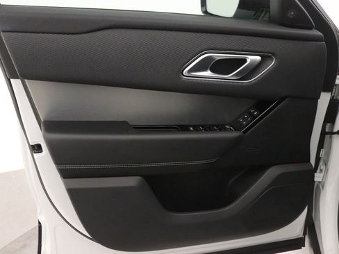 Used 2020 Land Rover Range Rover Velar R-Dynamic S image 18