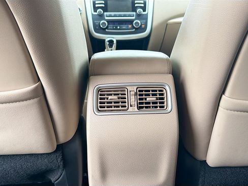 Used 2016 Nissan Altima 2.5 SL image 27