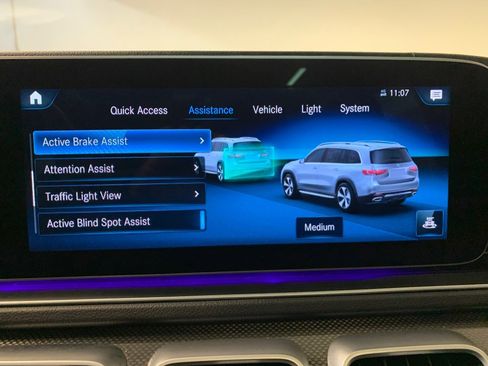 Used 2021 Mercedes-Benz GLS 580 4MATIC w/ E-Active Body Control Package image 47