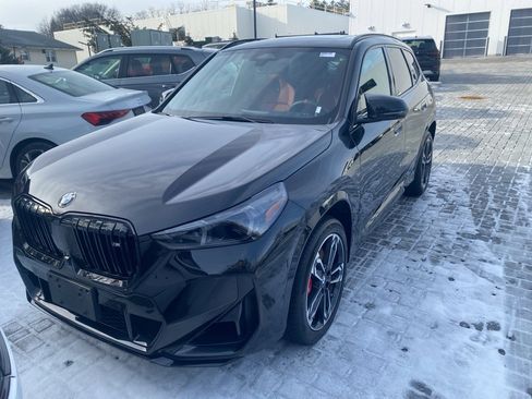 Certified 2025 BMW X1 M35i w/ Premium Package image 2