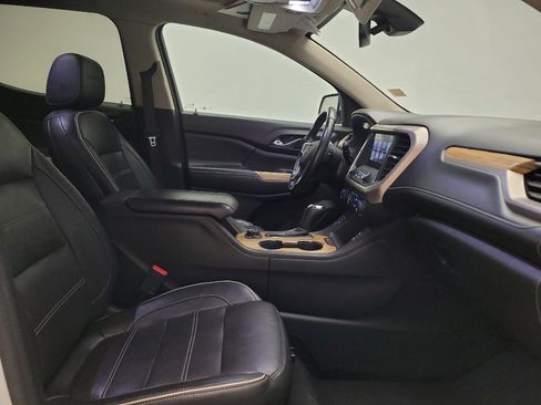 Used 2017 GMC Acadia Denali w/ Technology Package AWD/4WD image 21