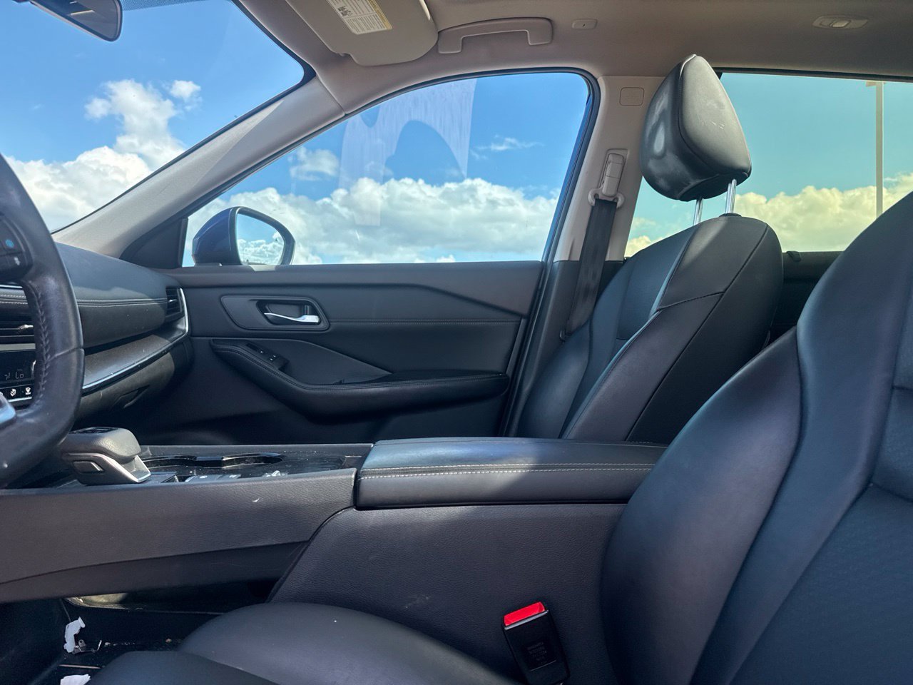 Certified 2023 Nissan Rogue SV w/ SV Premium B Package FWD image 48