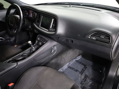 Used 2015 Dodge Challenger R/T Scat Pack RWD image 28