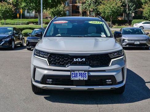 Certified 2023 Kia Sorento SX FWD image 3