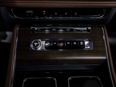 Used 2025 Lincoln Aviator Reserve w/ Equipment Group 201A image 33