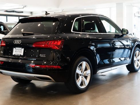 Used 2018 Audi Q5 2.0T Premium Plus w/ Premium Plus Package AWD/4WD image 4