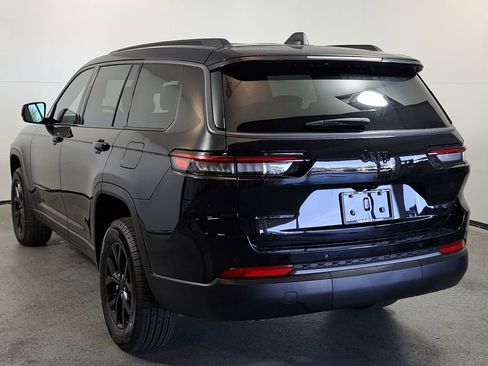 New 2026 Jeep Grand Cherokee L 2WD image 5
