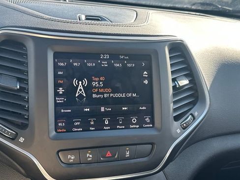 Used 2023 Jeep Cherokee Altitude Lux w/ Lux Elite Package image 21