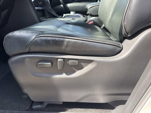 Used 2024 INFINITI QX80 Luxe image 19