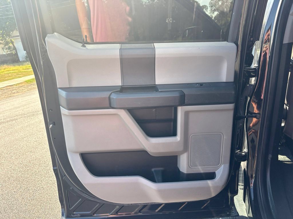 Used 2019 Ford F150 XLT w/ Equipment Group 301A Mid AWD/4WD image 18