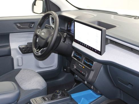 New 2025 Ford Maverick XLT w/ Equipment Group 301A image 28