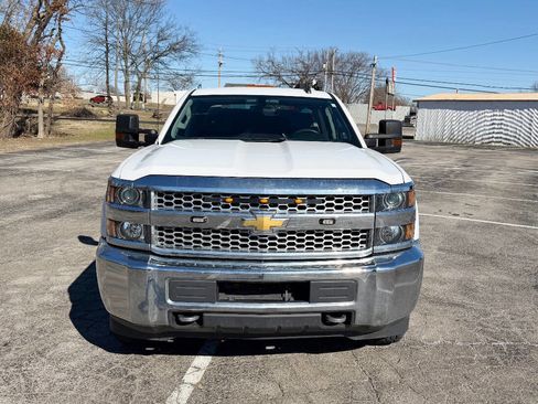 Used 2019 Chevrolet Silverado 2500 W/T w/ WT Convenience Package image 2