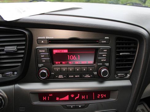 Used 2013 Kia Optima EX FWD image 22