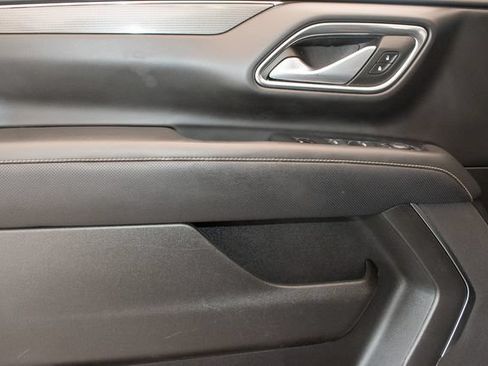Used 2024 GMC Yukon AT4 w/ AT4 Premium Package AWD/4WD image 24