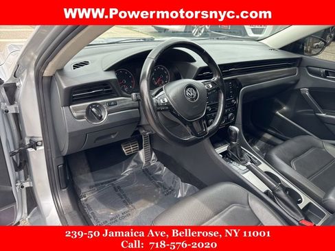 Used 2020 Volkswagen Passat 2.0T R-Line image 26