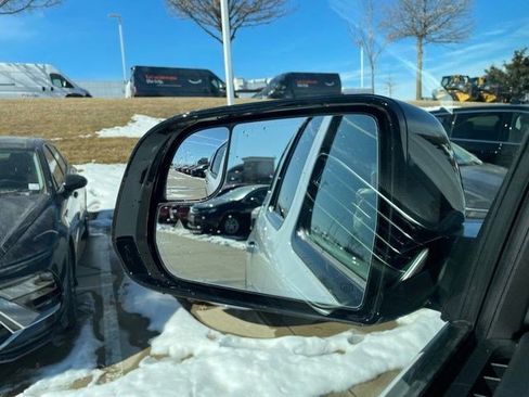 New 2026 Jeep Grand Wagoneer Limited w/ Rear Seat Video Group I AWD/4WD image 17