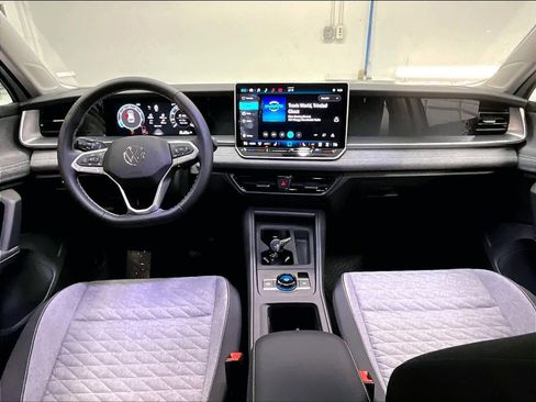 New 2026 Volkswagen Tiguan S image 7