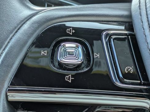 Certified 2020 Lincoln Aviator Reserve RWD image 25
