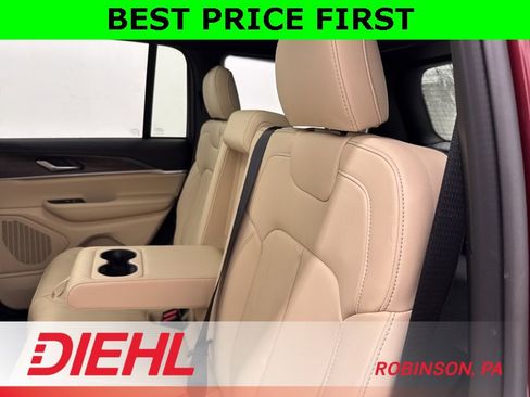 New 2025 Jeep Grand Cherokee Limited image 18