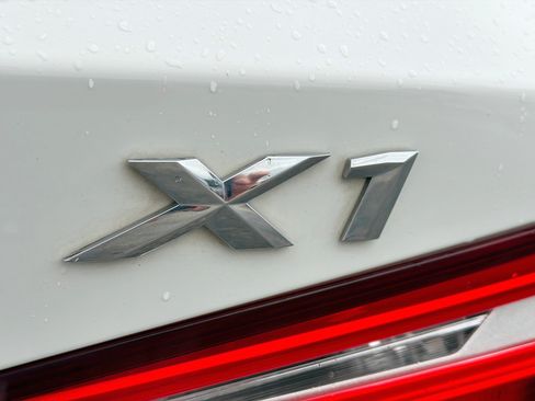 Used 2017 BMW X1 xDrive28i AWD/4WD image 11