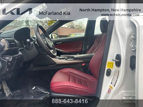 Used 2019 Lexus IS 300 F Sport w/ F Sport Package AWD/4WD image 11