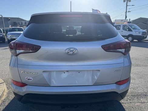 Used 2018 Hyundai Tucson SE AWD/4WD image 8
