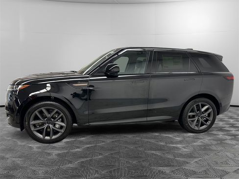 New 2026 Land Rover Range Rover Sport SE image 2