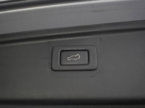 Used 2017 Subaru Outback 2.5i Premium AWD/4WD image 11