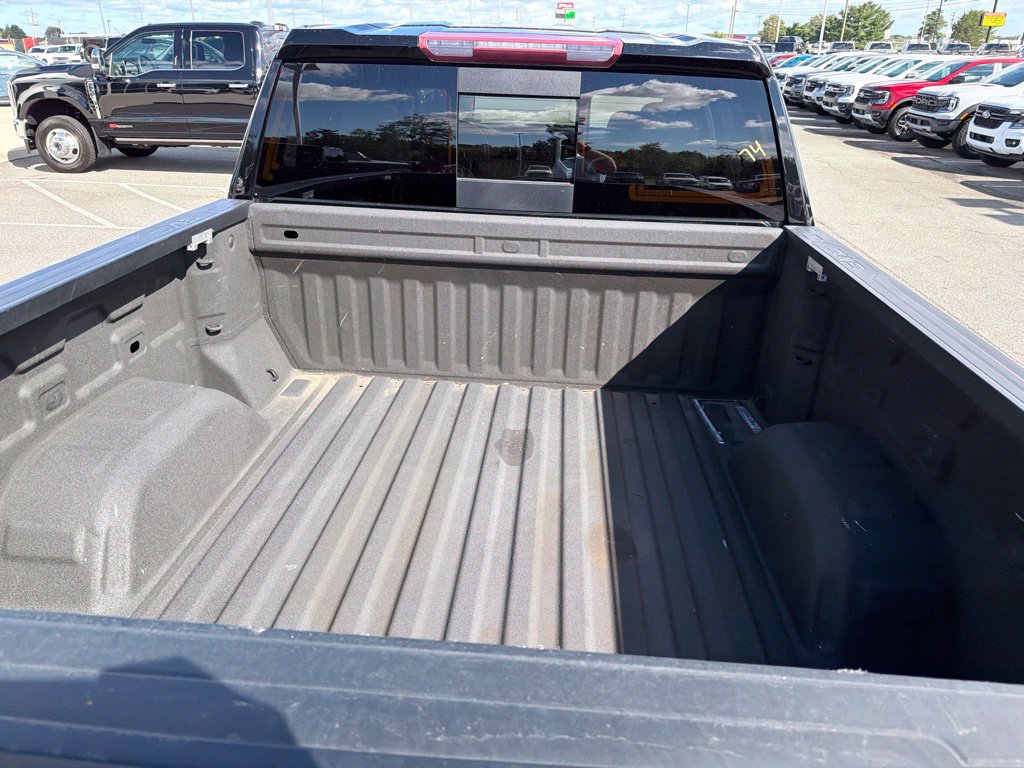 Used 2021 GMC Sierra 1500 SLT w/ SLT Premium Package AWD/4WD image 9