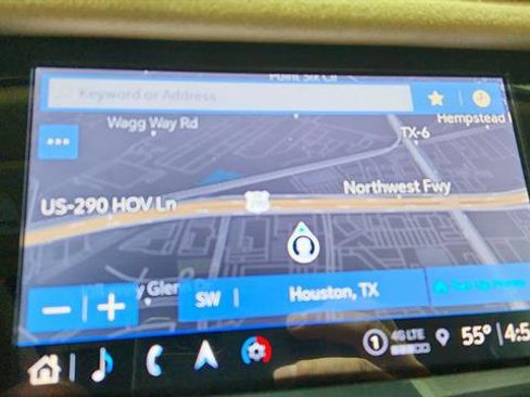 Used 2024 Cadillac XT6 Sport w/ Platinum Package image 17