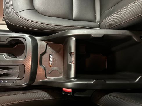 Used 2022 GMC Canyon AT4 image 21