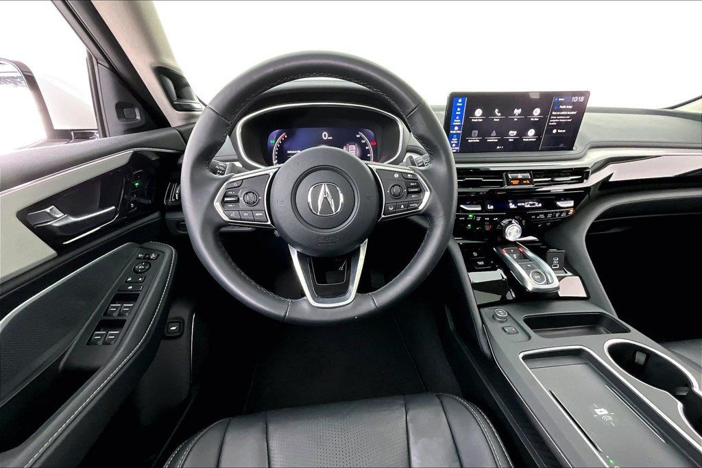Certified 2026 Acura MDX w/ Technology Package FWD image 6