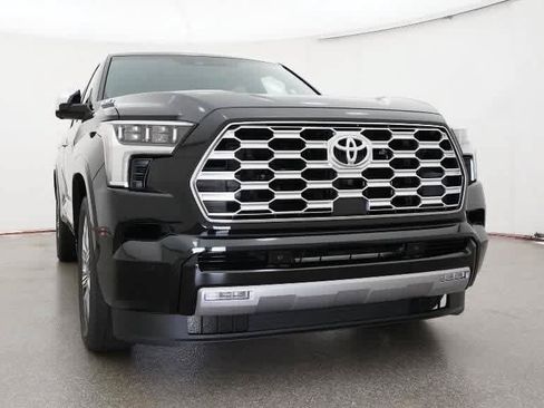 Used 2026 Toyota Sequoia Capstone AWD/4WD image 29