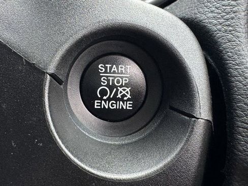 Used 2019 Jeep Compass Latitude w/ Popular Equipment Group image 22