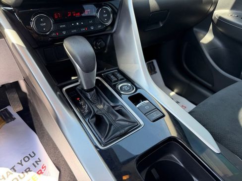 Used 2023 Mitsubishi Eclipse Cross SE image 21