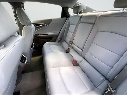 Used 2024 Chevrolet Malibu LT FWD image 19